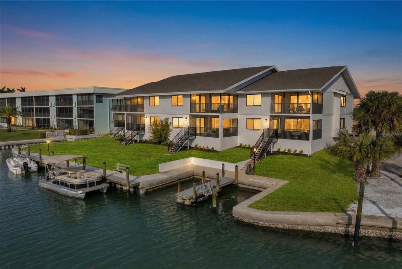 9226 Midnight Pass Road, Unit 3B, Sarasota, FL 34242 Photo