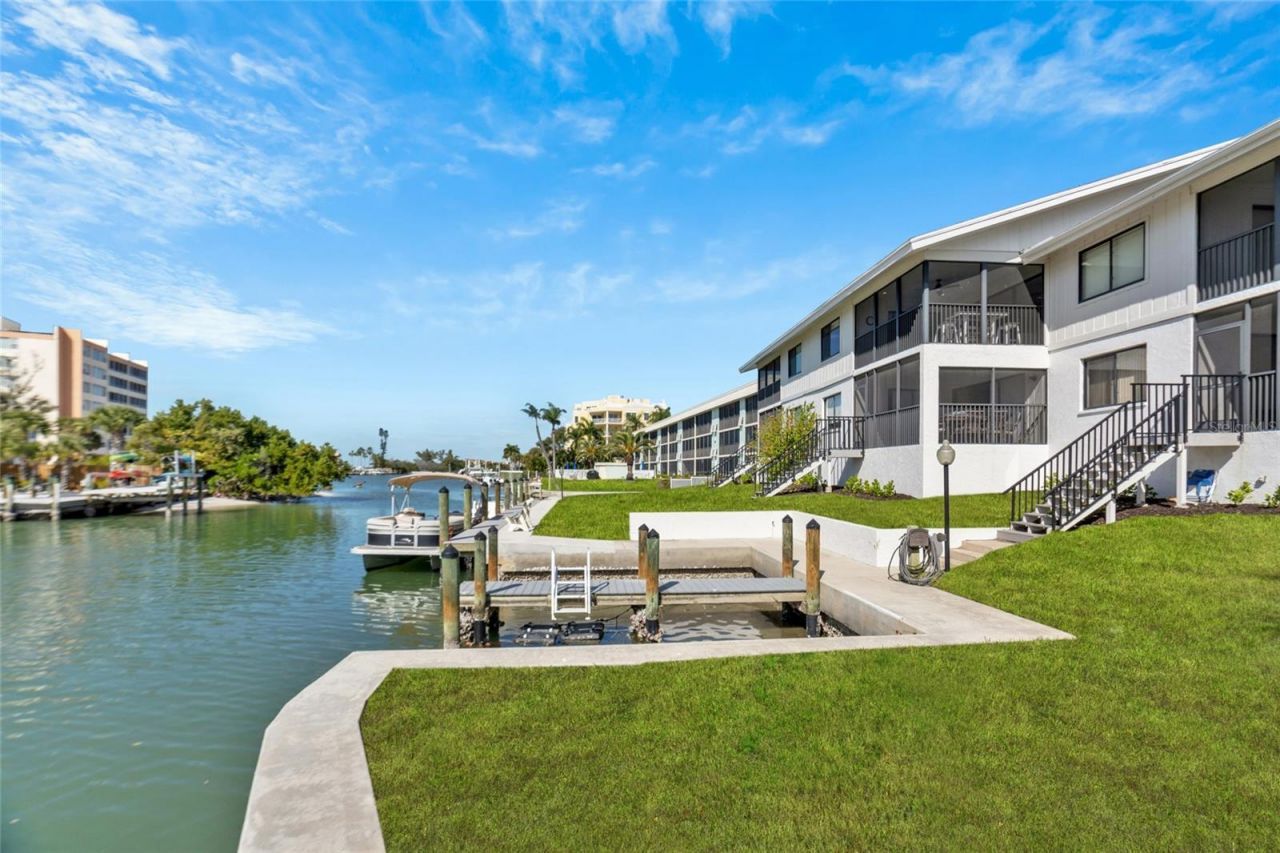 9226 Midnight Pass Road, Unit 3B, Sarasota, FL 34242 Photo