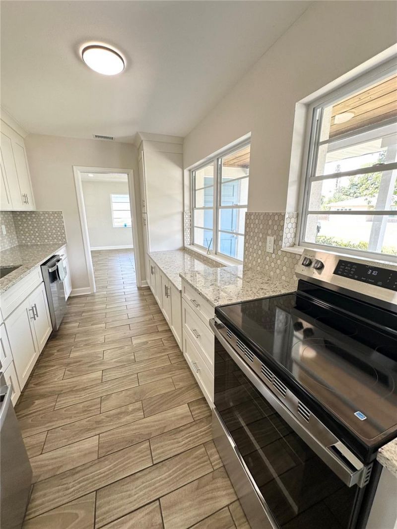 3101 13th Avenue W, Bradenton, FL 34205 Photo
