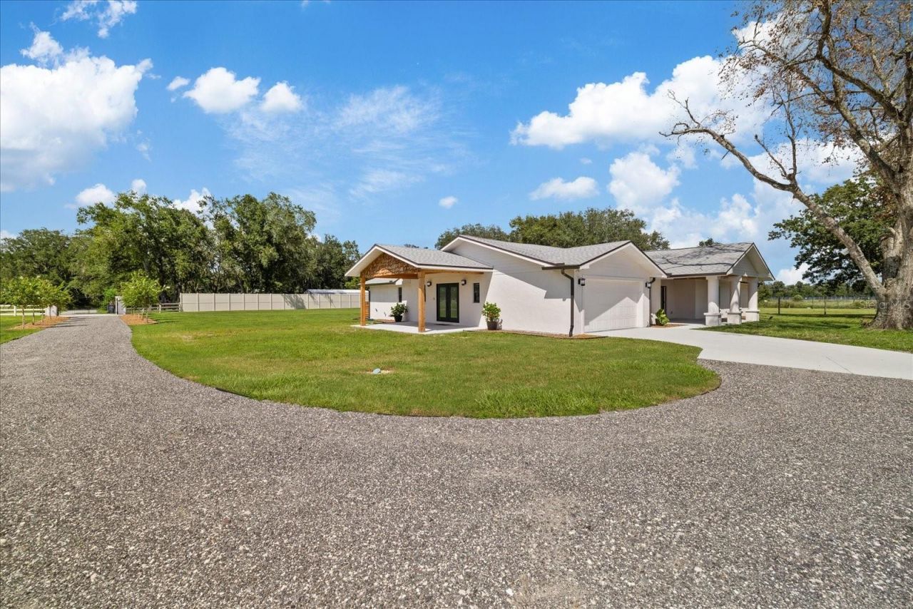 2515 Ragins Lane, Plant City, FL 33567 Photo