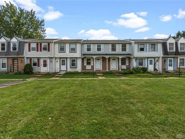104 Pepperwood Place, Englewood, OH 45322