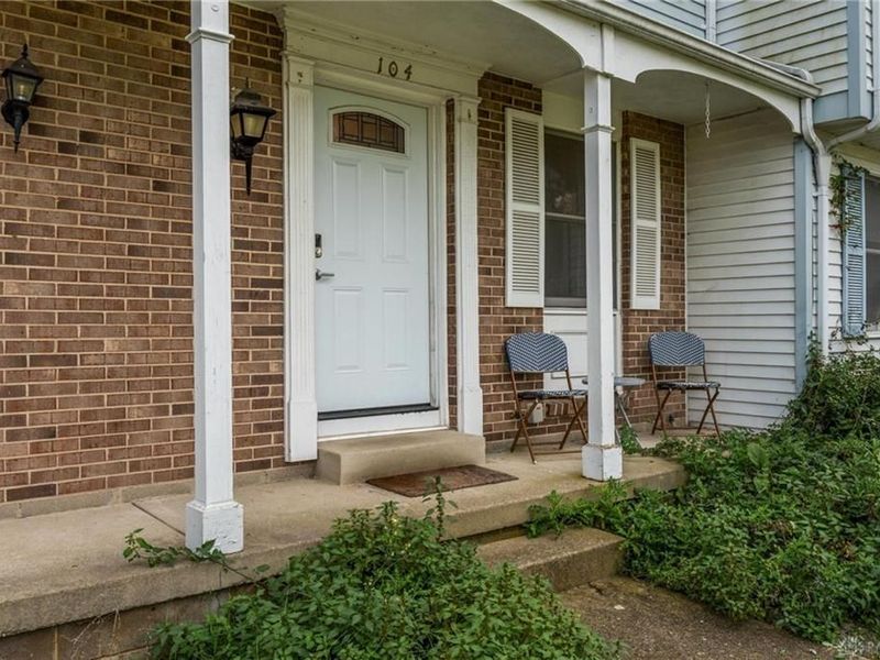 104 Pepperwood Place, Englewood, OH 45322 Photo 2