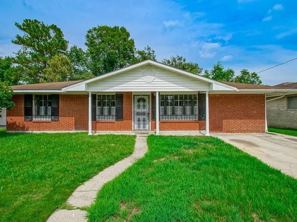 222 MOCKINGBIRD Lane, Slidell, LA 70458