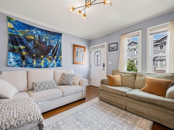 53 Myrtle St, Unit 2, Waltham, MA 02453