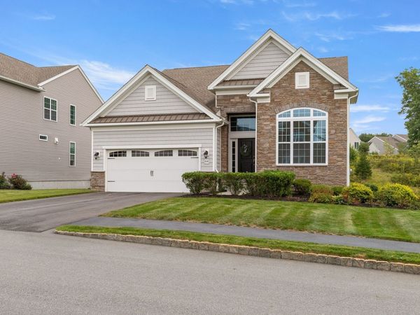 64 Pine Tree Dr, Unit 64, Methuen, MA 01844