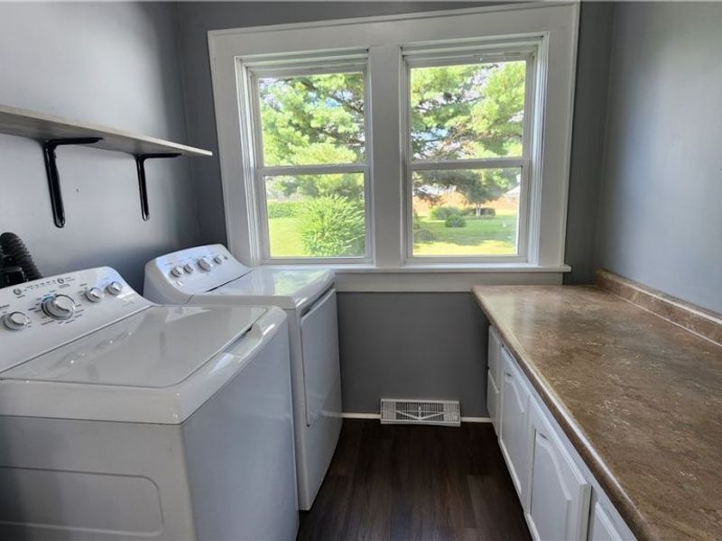 319 Franklin Street, Uhrichsville, OH 44683 Photo 19