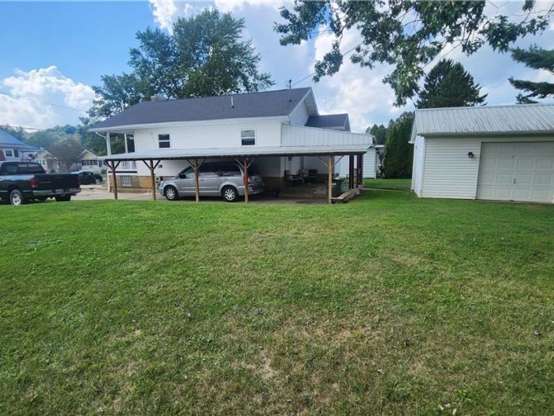319 Franklin Street, Uhrichsville, OH 44683 Photo 6
