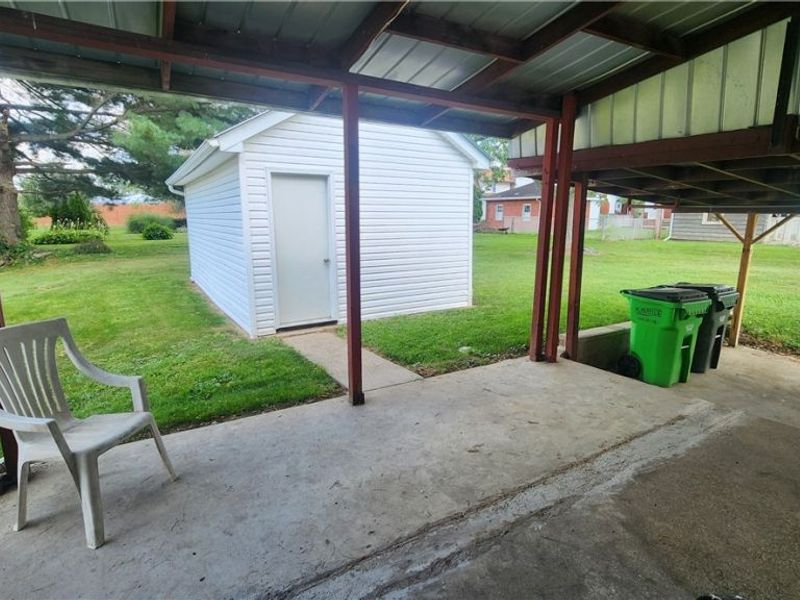 319 Franklin Street, Uhrichsville, OH 44683 Photo 7