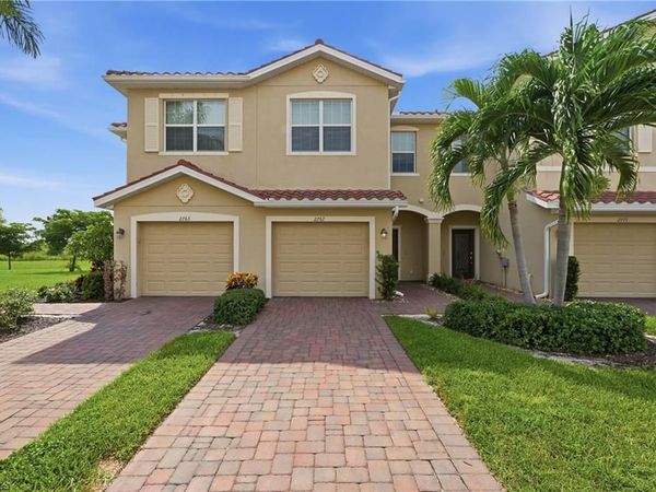 2767 Citrus ST, NAPLES, FL 34120