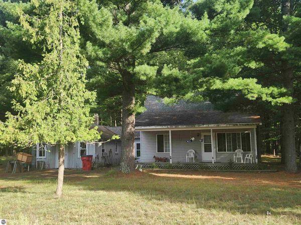 5124 Carpenter Road, Tawas City, MI 48763