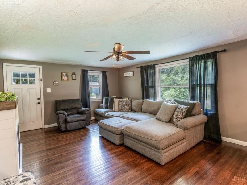 302 E Osborne Street, Tate Township, OH 45106 Photo 8