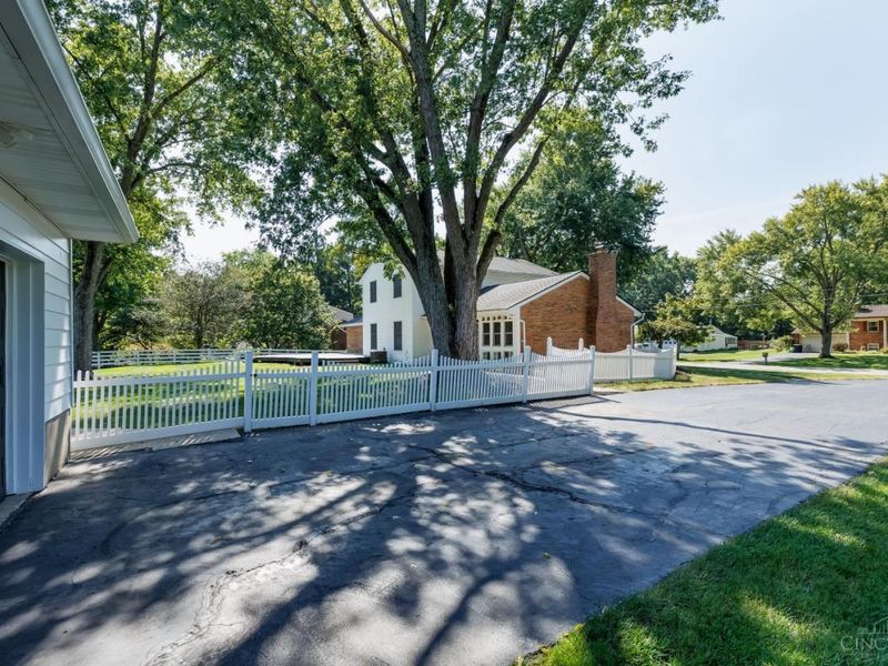 558 Lang Road, Union Township, OH 45244 Photo 35