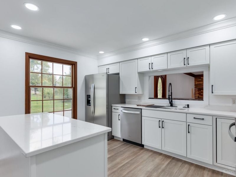 558 Lang Road, Union Township, OH 45244 Photo 9