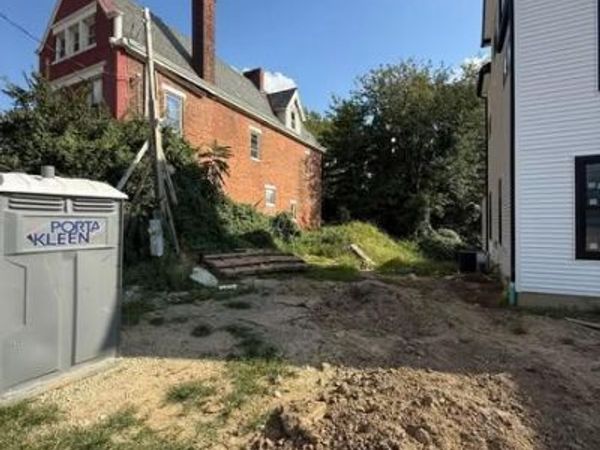 1639 Clayton Street, Cincinnati, OH 45206