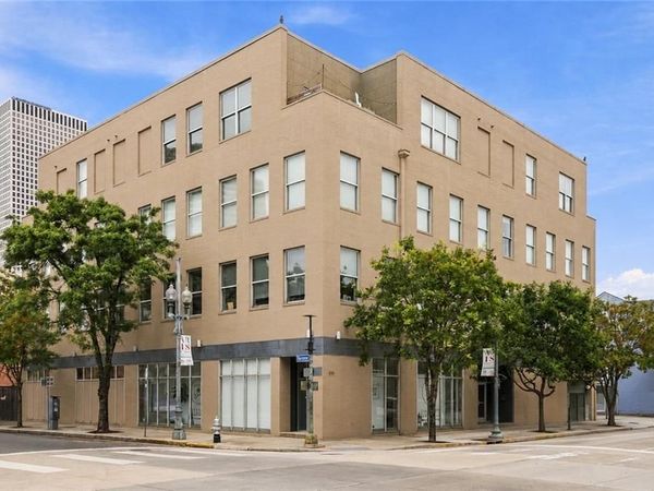 835 JULIA Street, Unit 18, New Orleans, LA 70113
