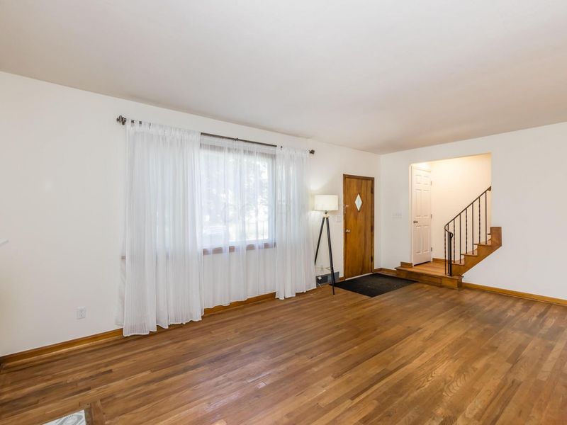92 N Harding Road, Columbus, OH 43209 Photo 10