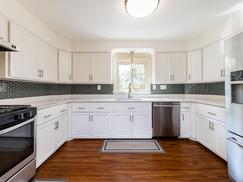 92 N Harding Road, Columbus, OH 43209 Photo 14