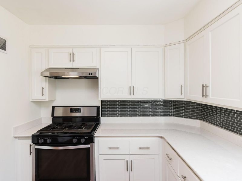 92 N Harding Road, Columbus, OH 43209 Photo 17