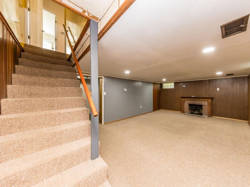 92 N Harding Road, Columbus, OH 43209 Photo 32