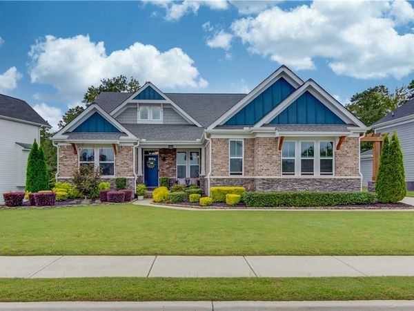464 Michigan Circle, Hoschton, GA 30548
