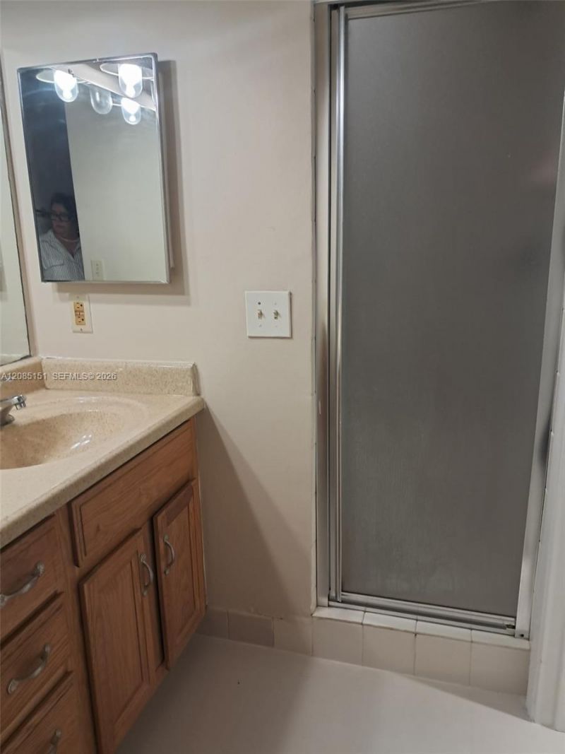 10521 Mahogany Key Cir, Unit 204, Miami, FL 33196 Photo