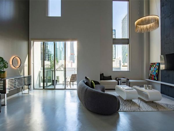 1060 Brickell Ave , Unit 1015, Miami, FL 33131