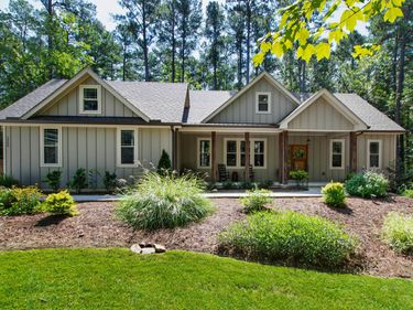 2560 New Hope Drive, Chapel Hill, NC 27514