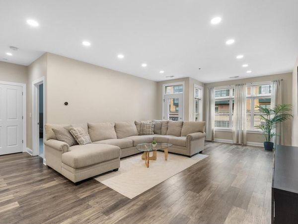 1905 N Water STREET, Unit 409, Milwaukee, WI 53202