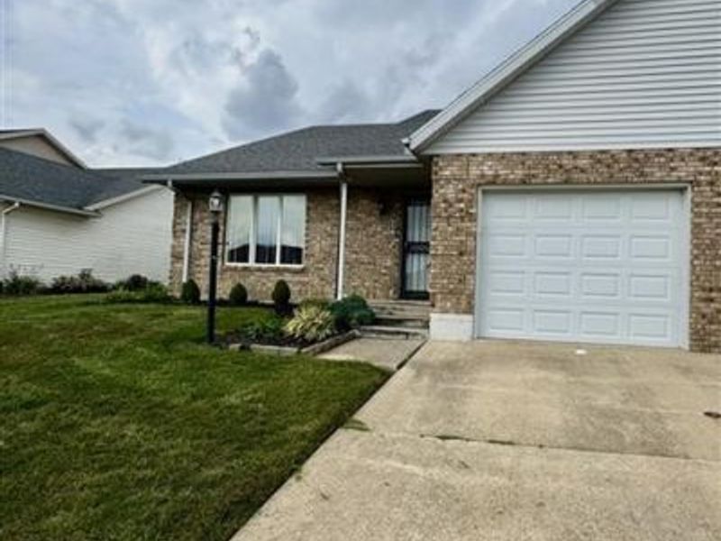 770 Berkshire Drive, Greenville, OH 45331 Photo 2