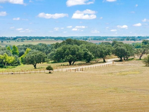 3153 FM 956, Schulenburg, TX 78956