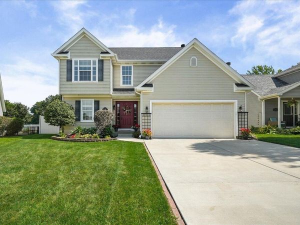 13 Edinburgh Court , Valparaiso, IN 46385