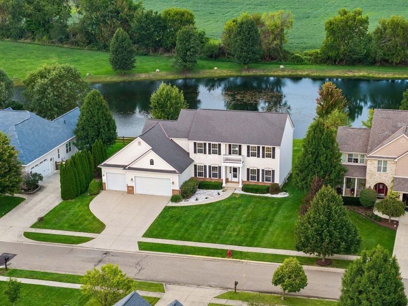 40 Waters Edge Lane, Centerburg, OH 43011 Photo 1
