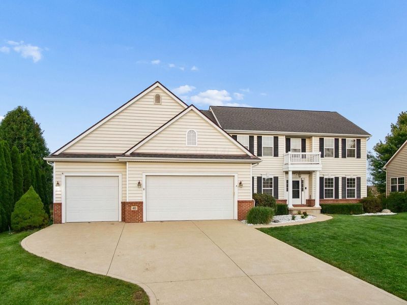 40 Waters Edge Lane, Centerburg, OH 43011 Photo 4