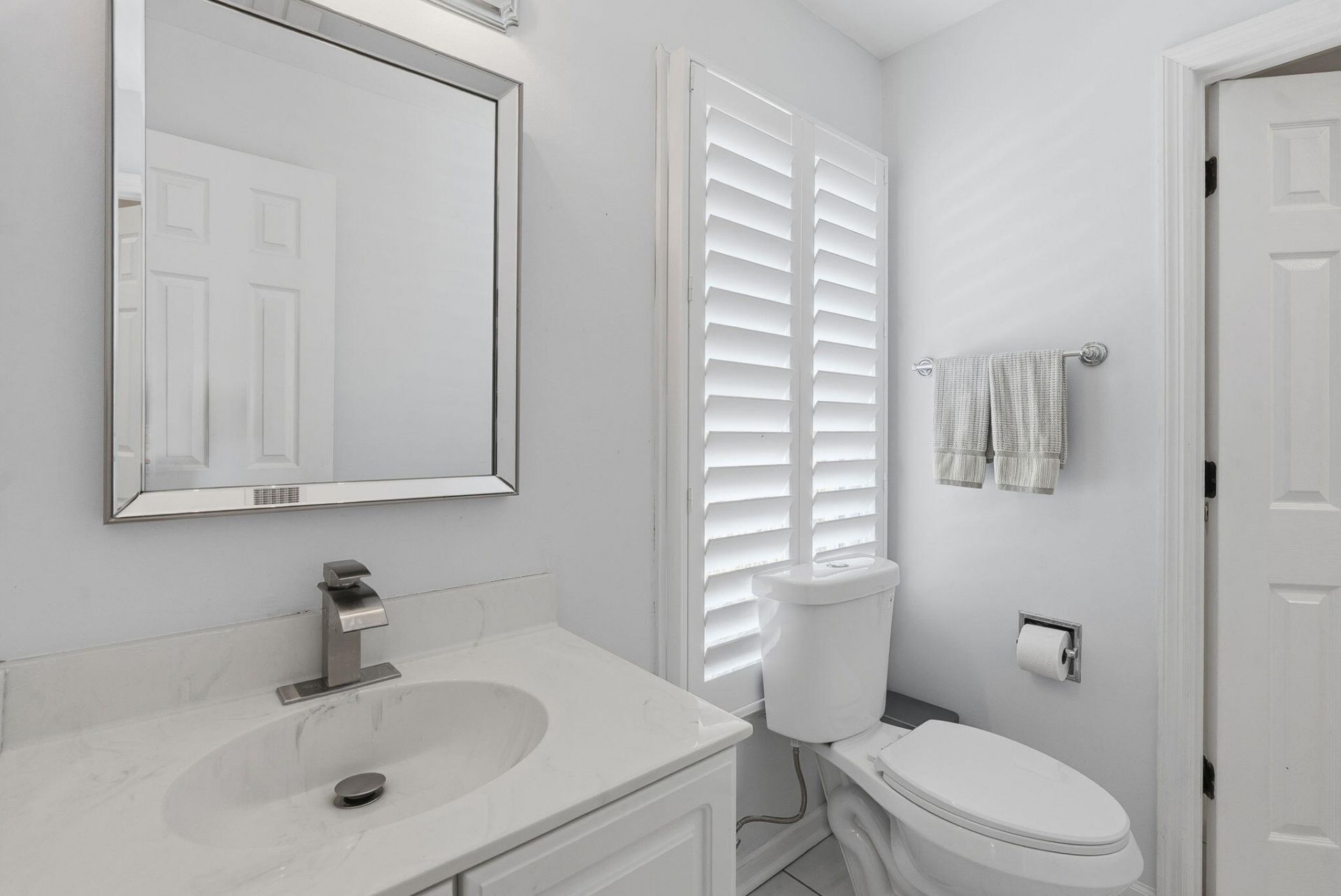 6 Yacht Harbor Court Photo 30