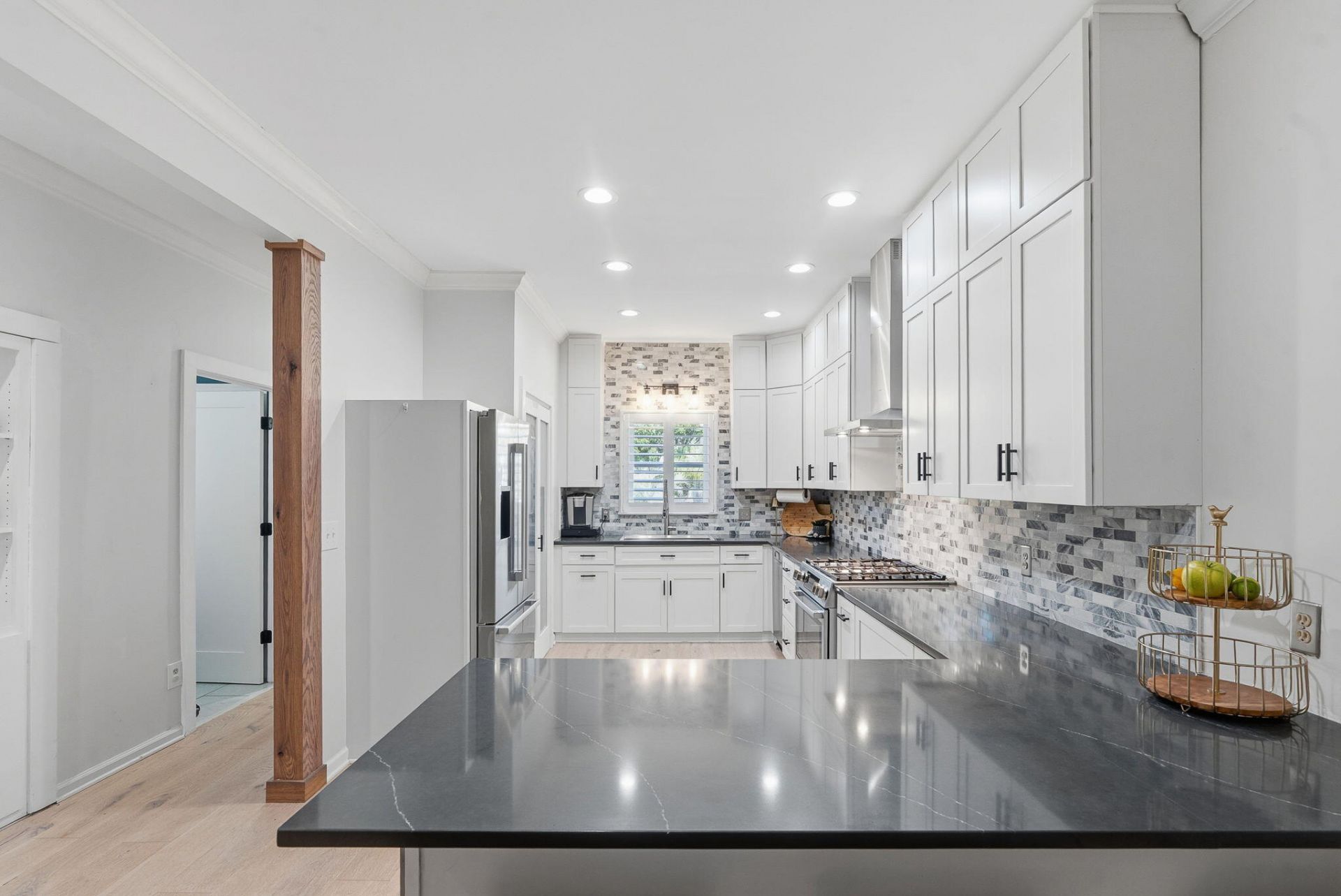 6 Yacht Harbor Court Photo 8