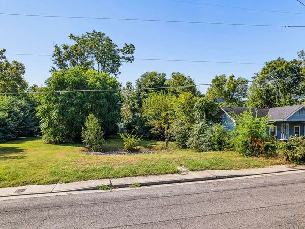 2421 Meharry Blvd , Nashville, TN 37208
