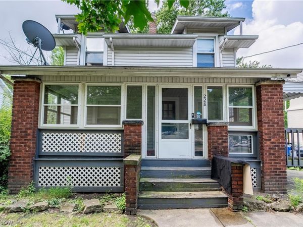 228 Para Avenue , Akron, OH 44305