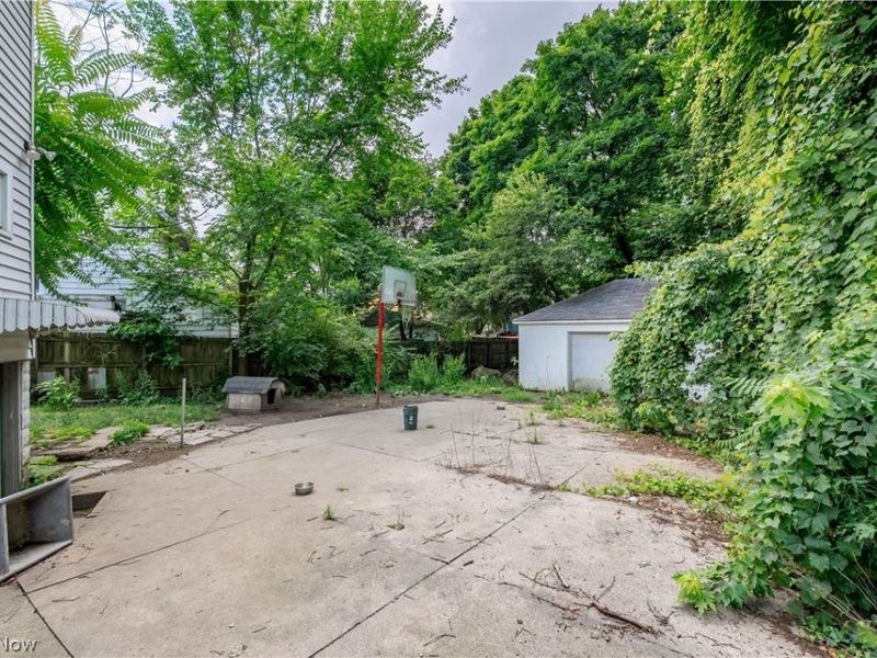 228 Para Avenue, Akron, OH 44305 Photo 4
