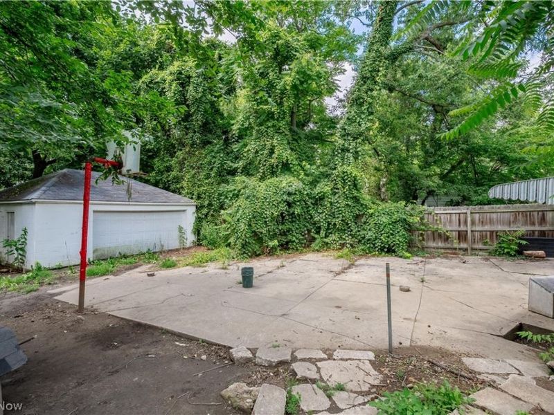 228 Para Avenue, Akron, OH 44305 Photo 6