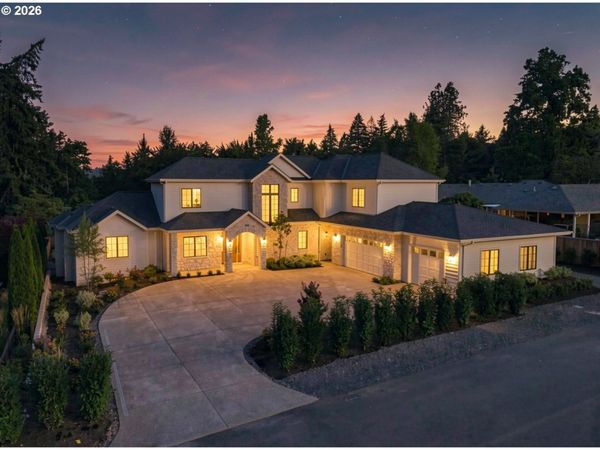 1050 ATWATER RD, Lake Oswego, OR 97034