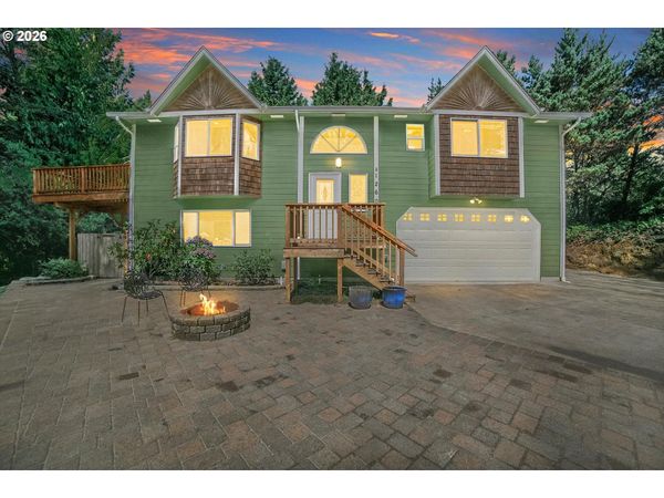 1260 SW CHAD DR, Waldport, OR 97394