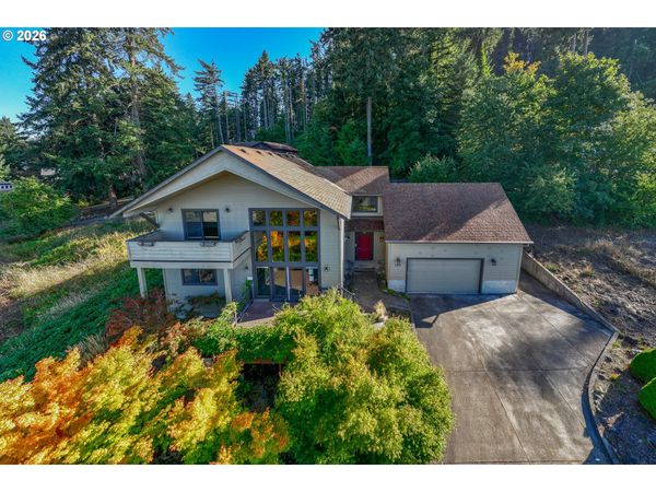 747 HOLBROOK LN, Creswell, OR 97426