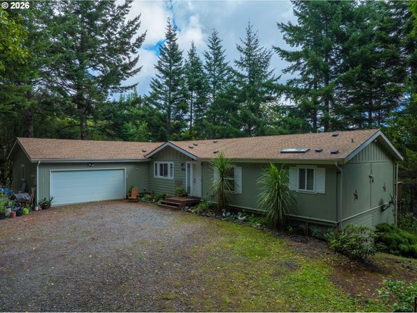 95143 MARCHMONT RD, Gold Beach, OR 97444