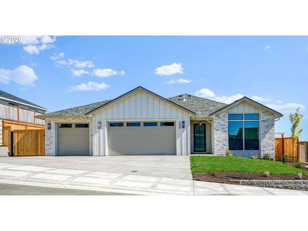 586 NW CASCADE MOUNTAIN DR, Dallas, OR 97338