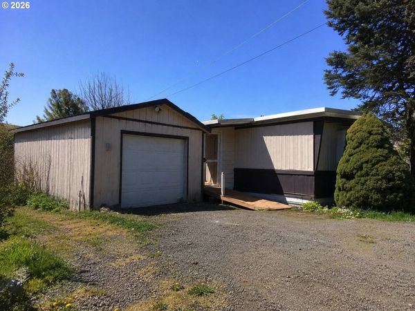 93802 HIGH LN, Coos Bay, OR 97420