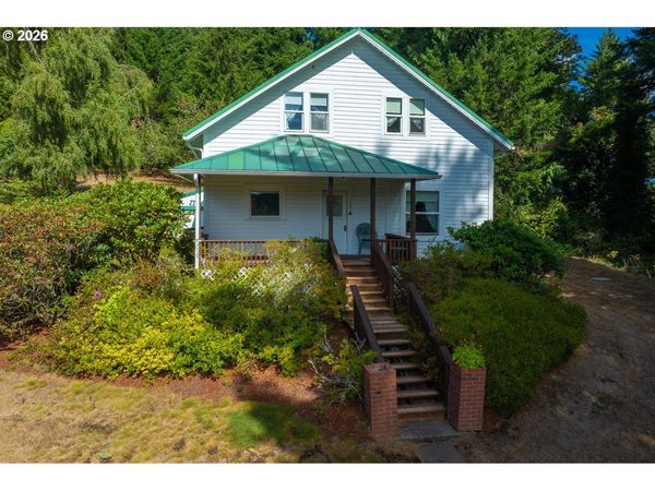 1120 LOWER SMITH RIVER RD, Reedsport, OR 97467