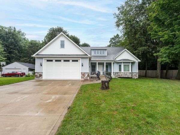 157 Silverbrook Avenue, Niles, MI 49120