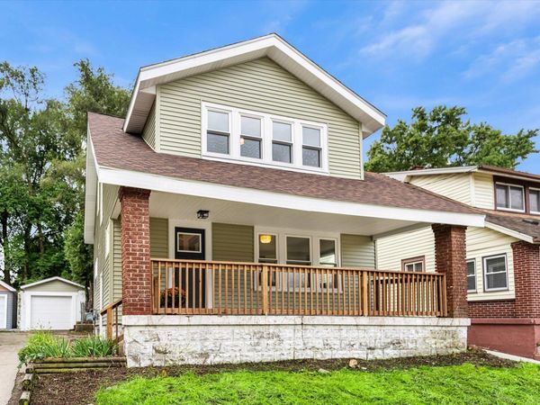 1114 Hall Street SE, Grand Rapids, MI 49507