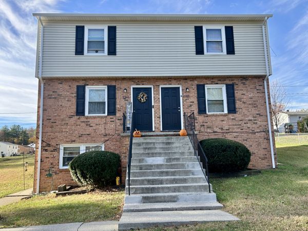 916 Pyrtle DR, Unit A, B and C, Salem, VA 24153