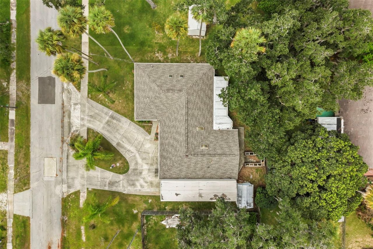 121 Oak Ridge Avenue, Edgewater, FL 32132 Photo